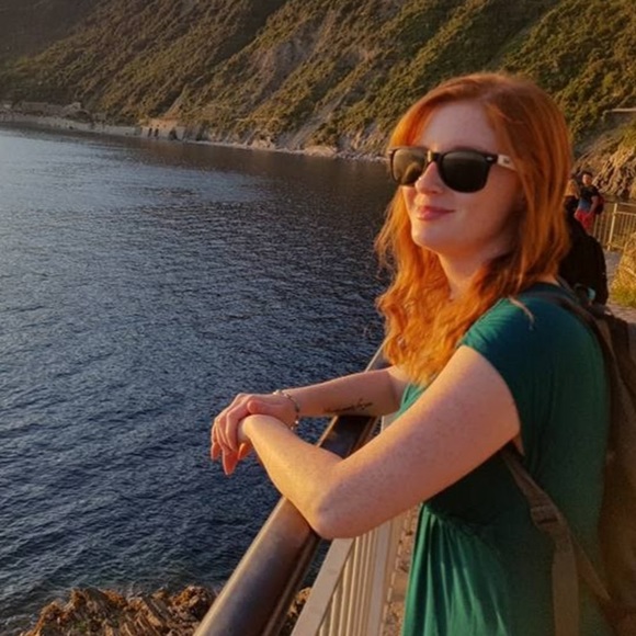 Meet your Posher, Stephanie - Picture 1 of 1